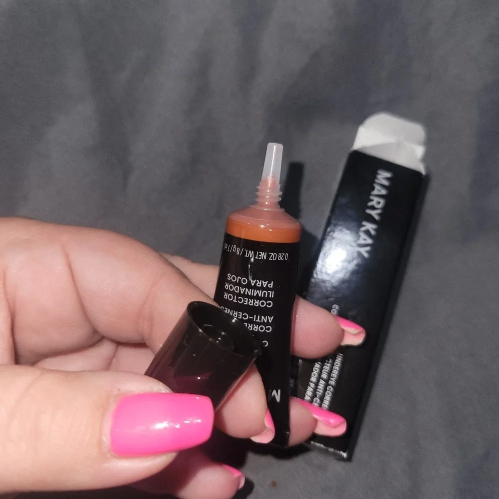 Mary Kay Undereye Corrector New In Box DP PEACH